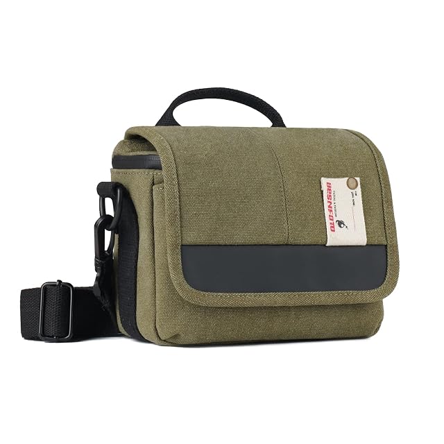 Borsa a tracolla per fotocamera Besnfoto in canvas con la patta aperta che mostra l’interno in schiuma