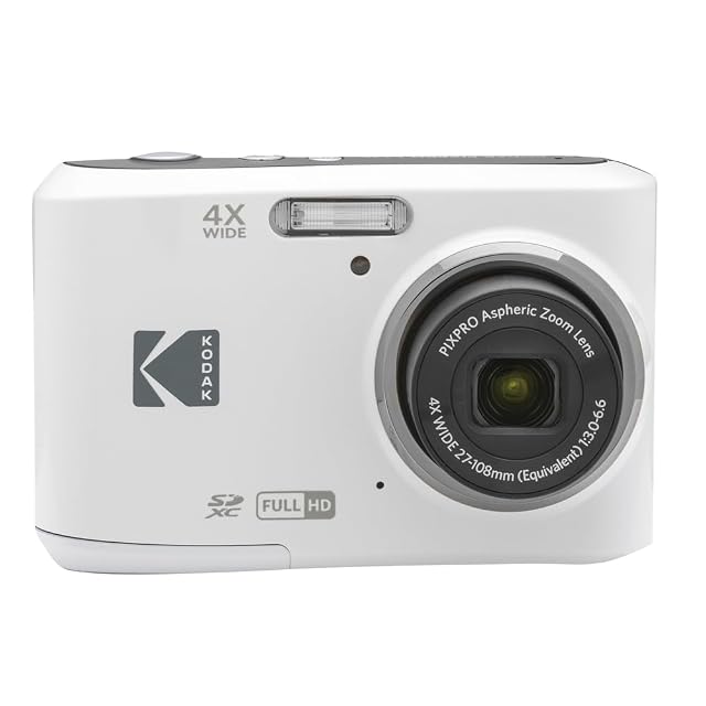 Compatta bianca Kodak Pixpro FZ45 con piccolo obiettivo e schermo posteriore da 2,7 pollici