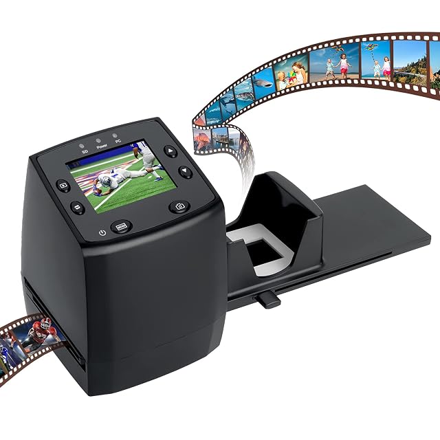 Scanner per pellicole DIGITNOW M125 con un alimentatore per diapositive inserito nella fessura