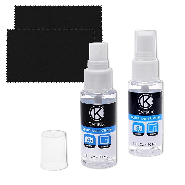 Kit di pulizia CamKix con due flaconi spray e due panni in microfibra