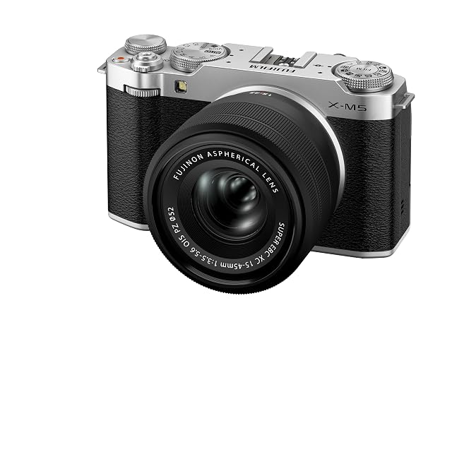 Fotocamera mirrorless Fujifilm X-M5 argento con lo zoom del kit XC15-45mm montato
