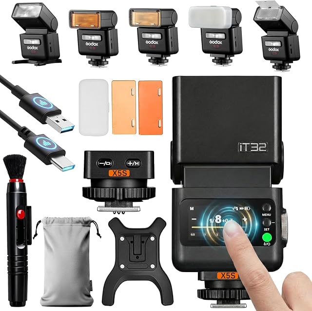 Flash Godox iT32 con il trigger X5-S staccato e appoggiato accanto