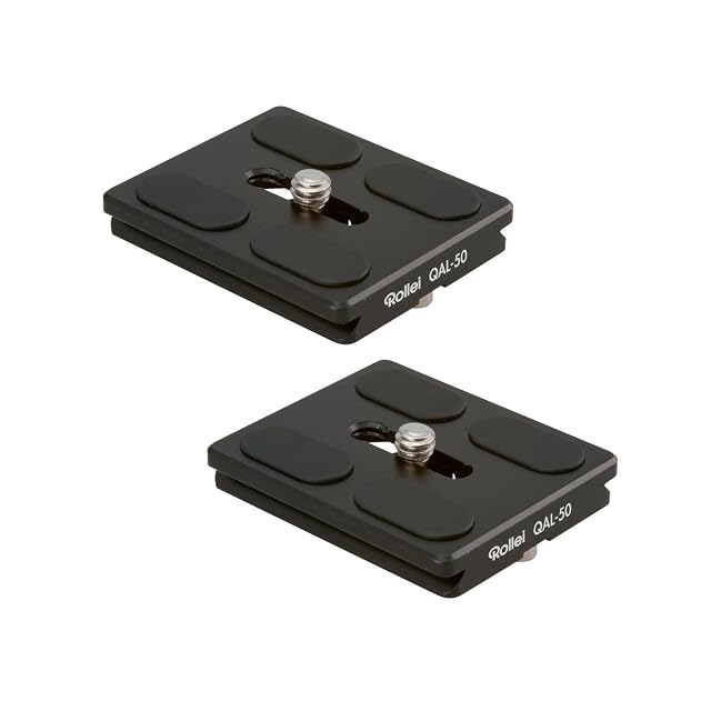Coppia di piastre a sgancio rapido Rollei QAL-50 in alluminio nero con le loro viti di fissaggio
