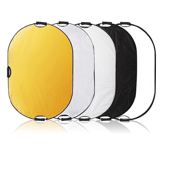 Pannello riflettente ovale cinque in uno Selens che mostra le tre maniglie e la superficie dorata