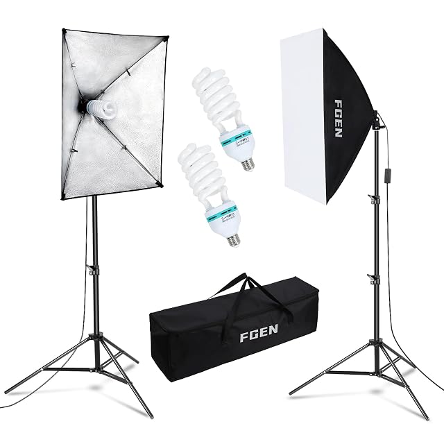 Kit softbox FGen con due box da 50 per 70 cm su stativi e le sue lampadine CFL